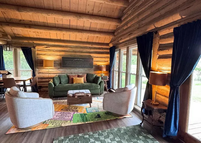 Holiday home A Novel 3 Bed 2 Bath Log In Shelbyville, Il *