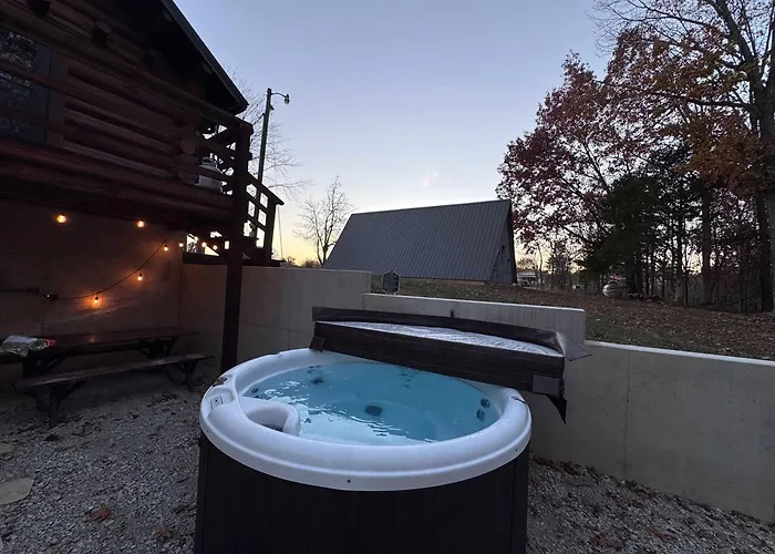 Holiday home A Novel 3 Bed 2 Bath Log In Shelbyville, Il *