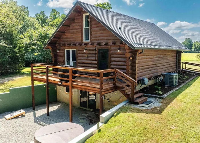 A Novel 3 Bed 2 Bath Log In Shelbyville, Il Holiday home *